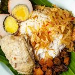 Berburu Nasi Liwet Autentik Di Solo Tengah Malam Sebuah Petualangan Rasa Yang Tak Terlupakan