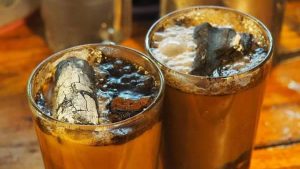 Review Kopi Joss Yogyakarta Yang Unik Dengan Arang Membara Menjelajahi Sensasi Rasa Dan Budaya Di Jantung Jawa