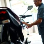 Perbandingan Merek Oli Mobil Terbaik Sesuai Tipe Mesin dan Budget